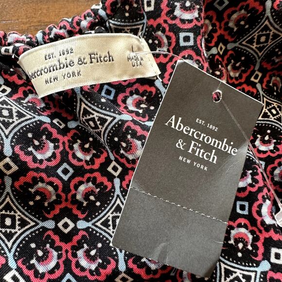 Abercrombie & Fitch Women's Large Floral Romper NWT - Picture 8 of 8